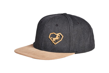 Snapback Cap mit Holzmotiv aus upcycling Holz gelasert - i love horses
