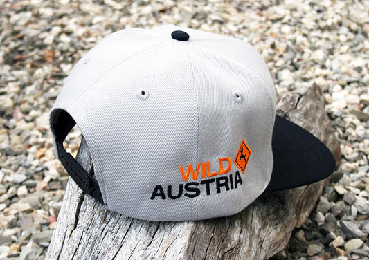 Snapback Cap "Wild Free" grau/schwarz